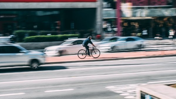 What You Need to Know About Sharing the Road with Cyclists